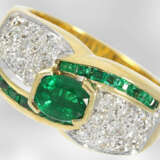 Ring: sehr dekorativer Smaragd-/Brillantring, insgesamt ca. 1,74ct, 18K Gelbgold, hochwertiger Markenschmuck Damiani, Italien - Foto 1