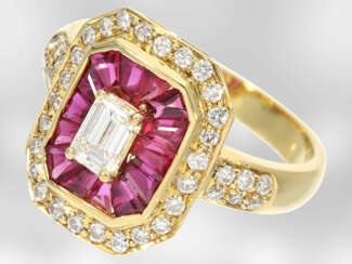 Ring: dekorativer Gelbgoldring mit Rubinen und Diamanten, insgesamt ca. 2,56ct, 18K Gold, Hofjuwelier Roesner