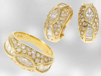 Ring/Ohrschmuck: dekoratives vintage Schmuckset aus Ring und Ohrclips mit Diamanten, insgesamt ca. 4,41ct, 18K Gold