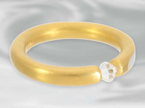 Ring: moderner, massiver Spannring mit einem speziellen Diamanten, ca. 0,39ct, 950er Platin und 21,6K Gold, Markenschmuck von Bunz, NP über 3.000€ - photo 2