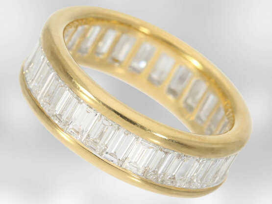 Ring: luxuriöser Memoirering mit sehr hochwertigem Diamantbesatz, insgesamt. 4,34ct, 18K Gelbgold - Foto 1