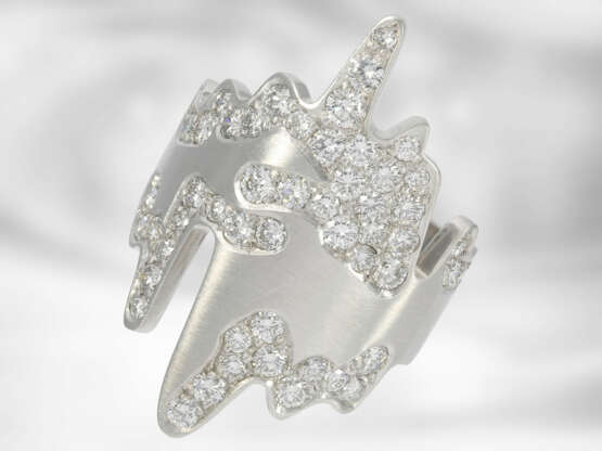 Ring: kreativ gearbeiteter Platin-Designerring mit feinsten Brillanten, ca. 1,26ct, Unikat Hofjuwelier Roesner - Foto 2