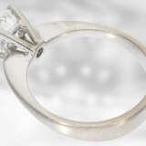 Ring: hochwertiger, weißgoldener vintage Solitär-Brillantring, ca.1,15 ct, mit aktuellem Zertifikat - photo 2