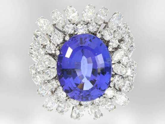 Ring: exklusiver und ausgesprochen schöner Tansanit/Diamant-Goldschmiedering aus Platin, insgesamt ca. 10,7ct, Hofjuwelier Roesner - фото 1