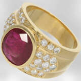 Ring: massiv gefertigter und ehemals sehr teurer Rubin/Brillantring aus 18K Gold, Hofjuwelier Roesner, Jubiläumsanfertigung von 1977 - Foto 4