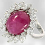Ring: hochfeiner Brillant/Diamant-Goldschmiedering mit äußerst hochwertigem Sternrubin von ca. 7ct, Hofjuwelier Roesner - Foto 2