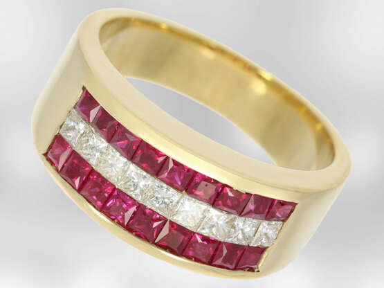 Ring: attraktiver gelbgoldener Rubin-/Diamantring, insgesamt ca. 1,24ct, 18K Gold, Hofjuwelier Roesner - photo 1
