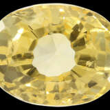 Saphir: großer natürlicher goldgelber Saphir, ca. 7,3ct - фото 1
