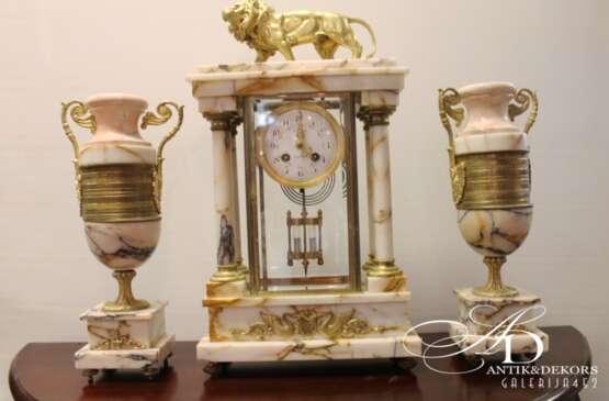 “Mantel clock lion with cups ” - photo 1