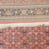Orientteppich. INDIEN, 20. Jahrhundert, 297x236 cm. - Foto 3