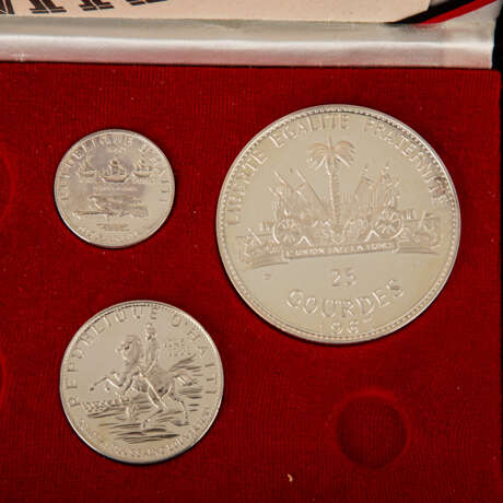 Haiti – 5/10 und 25 Gourdes 1967, insgesamt drei Silbermünzen, - фото 2