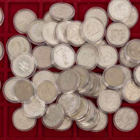 Münzkoffer mit überwiegend BRD Gedenkmünzen - Foto 6