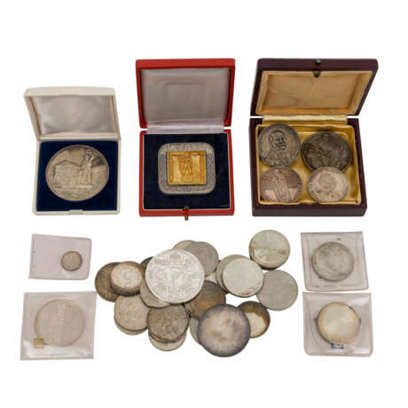 Silberlot mit Medaillen, unter anderem Bismarckmedaille v. Lauer 1895, - фото 1