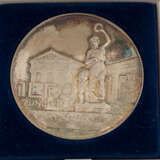 Silberlot mit Medaillen, unter anderem Bismarckmedaille v. Lauer 1895, - Foto 4