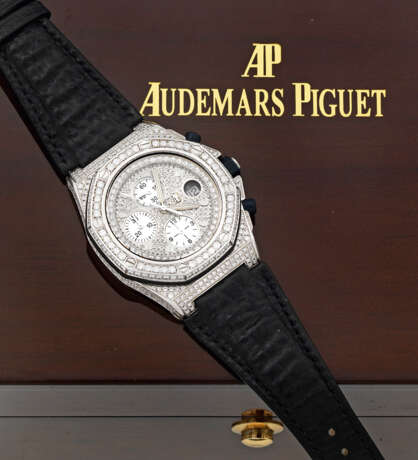 Herrenarmbanduhr mit Diamantbesatz von Audemars Piguet - Foto 1