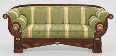 Großes Biedermeier-Sofa