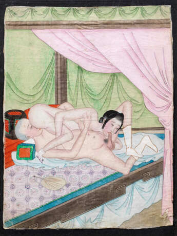 Drei Seidenmalereien mit erotischen Darstellungen - фото 3