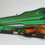 Geige und 2 Bögen im Koffer - фото 1
