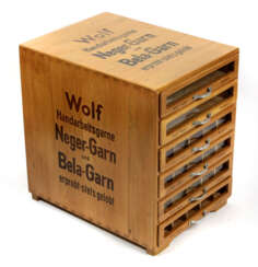 Wolf Garn Verkaufsvitrine 1920er Jahre