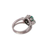 Ring mit Smaragd ca. 0,78 ct, - Foto 3
