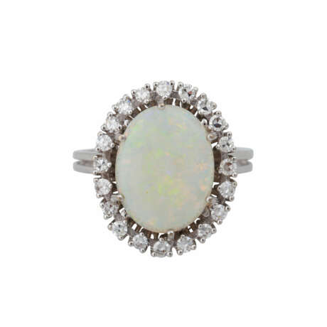 Ring mit weißem Opal und Diamanten - Foto 1