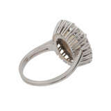 Ring mit weißem Opal und Diamanten - photo 3