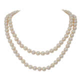 Akoya Perlenkette mit edelsteinbesetzter Schließe, - photo 1