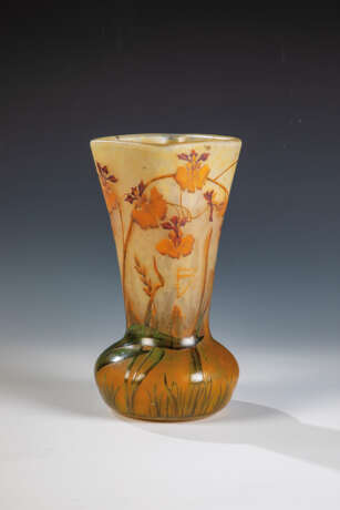 Vase mit Orchideen - Foto 1