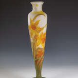 Große Vase mit Narzissen - Foto 1