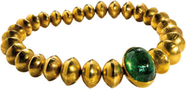 Antikes Goldcollier mit grünem TurmalinCabochon