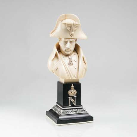 Bedeutende Elfenbein-Büste 'Napoléon Bonaparte' - Foto 1