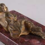 Пресс-папье Лежащий мужик Bronze Guss Moderne Kunst Russland конец 19 века - Foto 4