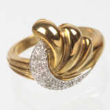Ring mit Diamanten - Gelbgold 333 - photo 1