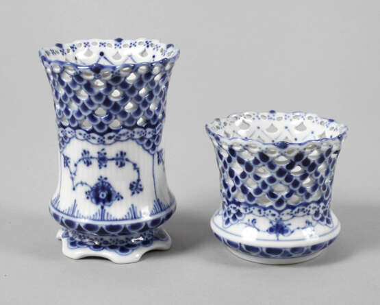 Royal Copenhagen zwei Vasen "Musselmalet Vollspitze" - Foto 1