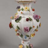 Meissen großes Paar "Vase mit Blüten und Früchten" - фото 2