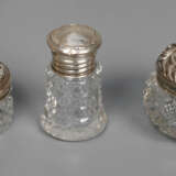 Drei Kristallgläser mit Silberdeckel - фото 1