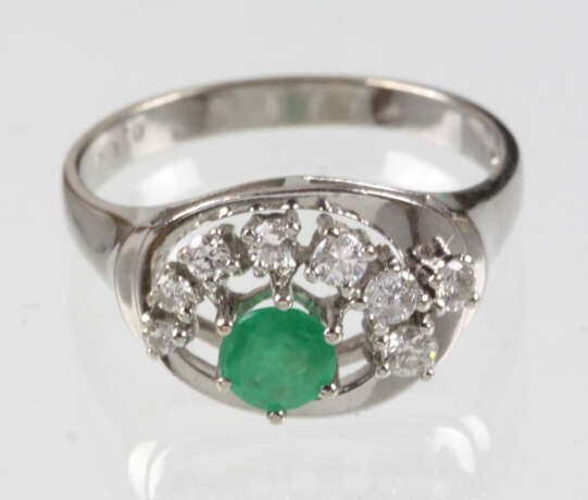 Smaragd Ring mit Brillanten - Weissgold 585 - Foto 1