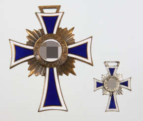 Mutterkreuz in Bronze u. Miniatur in Silber
