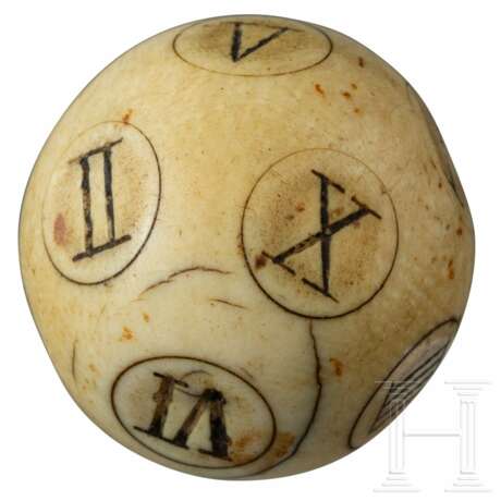 Seltener Barock-Spielball mit römischen Ziffern von I bis XII, England, 18. Jahrhundert - Foto 2