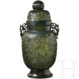 Große Vase aus geschnittener Jade, China, 19. Jahrhundert - photo 1