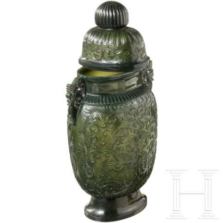 Große Vase aus geschnittener Jade, China, 19. Jahrhundert - photo 3