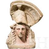 Terrakotta-Antefix mit polychrom gefasstem Haupt der Athena, Unteritalien, 4. – 3. Jahrhundert vor Christus - Foto 2