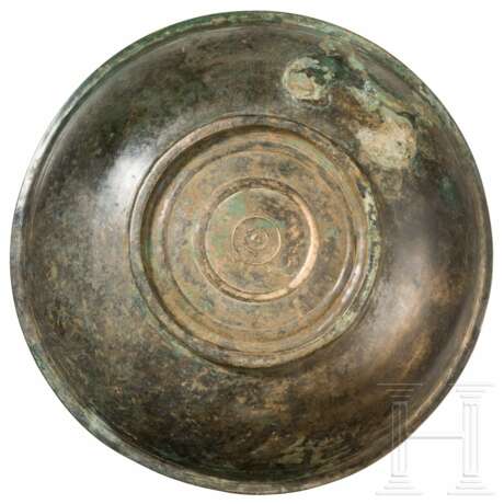 Gedrehte Bronzeschale, römisch, 2. – 3. Jahrhundert - фото 4