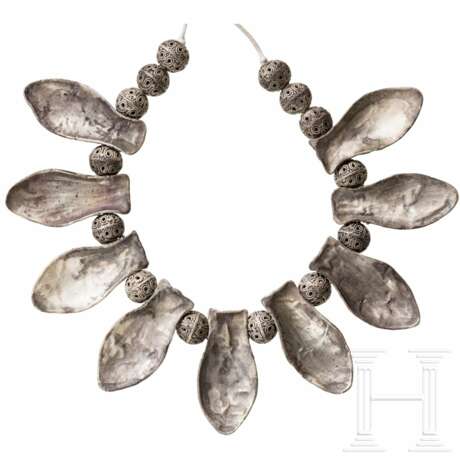 Frühslawische silberne Halskette, vergleichbar einer Halskette aus dem Kreml-Schatzfund, Russland, 12. Jahrhundert - photo 2
