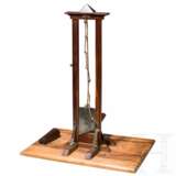 Modell einer Guillotine, Frankreich, um 1900 - photo 2