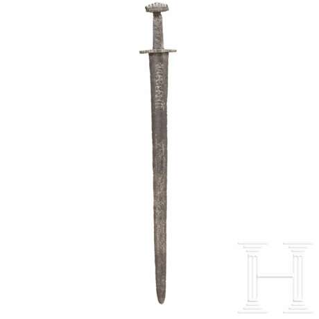 Wikingisches Schwert mit Ulfberht-Klinge, Nordeuropa, 10. Jahrhundert - Foto 2