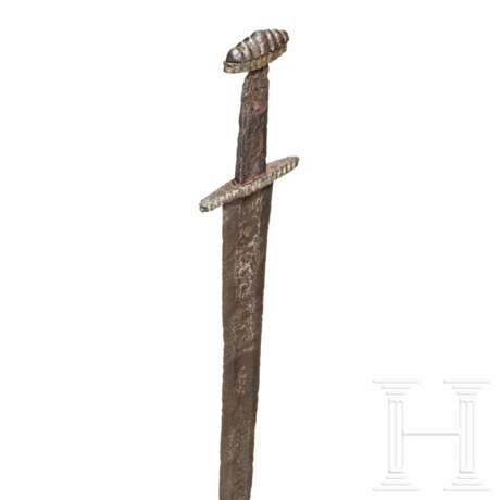 Wikingisches Schwert mit Ulfberht-Klinge, Nordeuropa, 10. Jahrhundert - фото 5