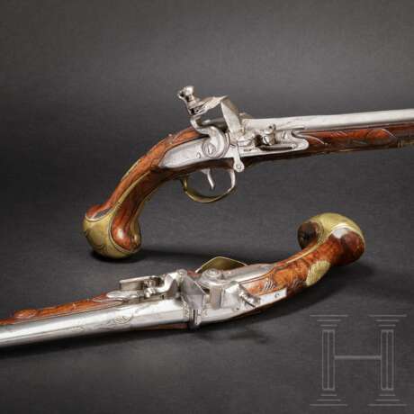 Ein Paar lange Hinterlader-Steinschlosspistolen, flämisch, um 1720/30 - photo 6
