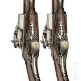 Ein Paar silbermontierter Miquelet-Pistolen, Nordspanien, Ende 18. Jahrhundert - фото 8