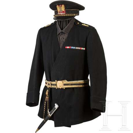 Uniformensemble für hohe Funktionäre der italienischen Faschisten, 1. Hälfte 20. Jahrhundert - photo 1